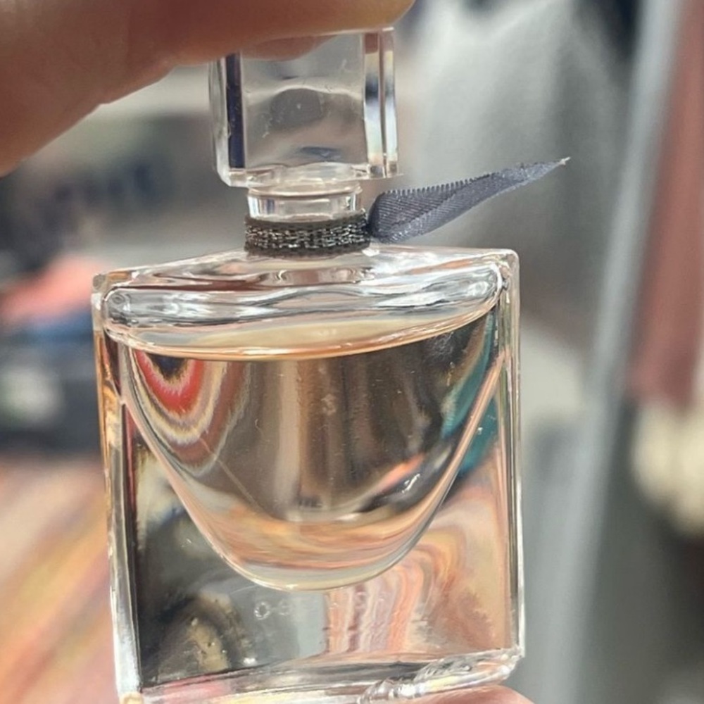 💐Lancome La Vie Est Belle Mini - Picture 2 of 3